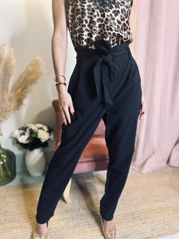 Photo-Pantalon_Carla_Noir-2